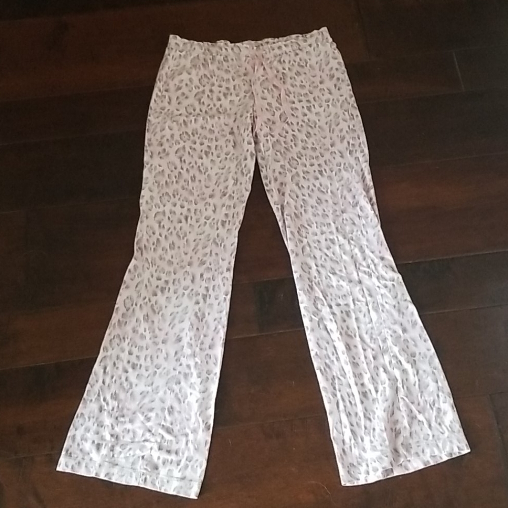 Victoria's secret pink leopard lounge pants
